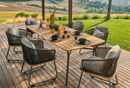 Denia_Sitzgruppe_Dining-Sessel_Sitz-Rueckenpolster_Tisch_220x100_Gartenmoebel.jpg Denia_Sitzgruppe_Dining-Sessel_Sitz-Rueckenpolster_Tisch_220x100_Gartenmoebel.jpg